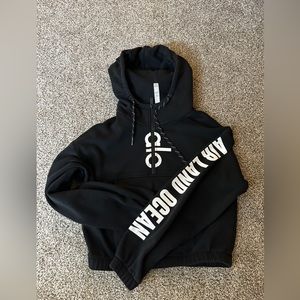 Alo Yoga crop hoodie XS